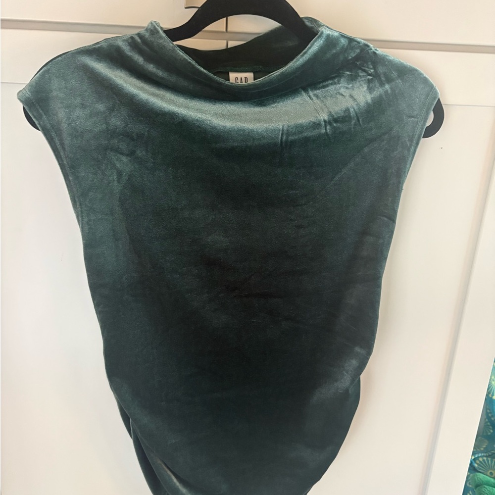 GAP Dark Green Velvet Muscle Tee